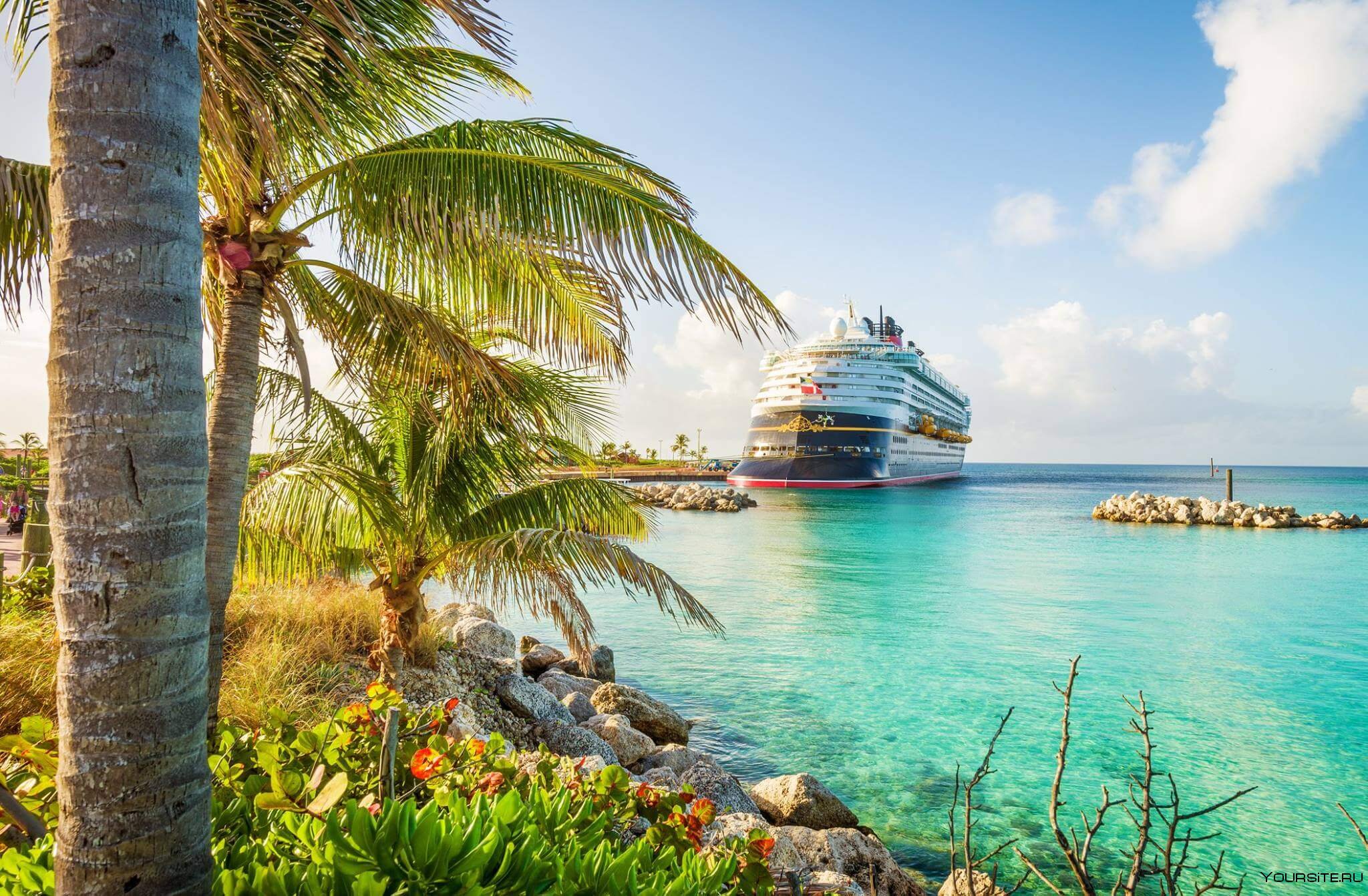 Карибские острова путешествия. Карибы Карибское море. Круизный лайнер Карибское море. Морские круизы Карибский бассейн. Каставей-Кей Багамские острова.