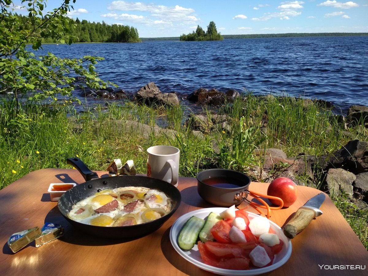 Завтрак на берегу реки