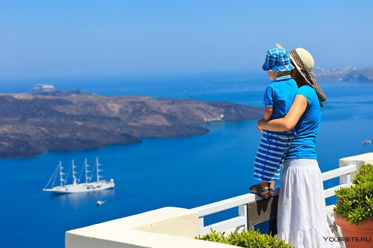 Туристы Греция море