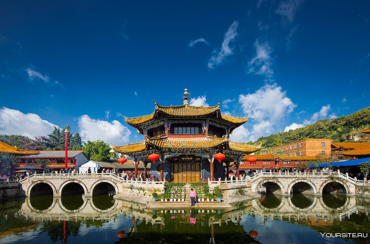Куньмин Китай храм