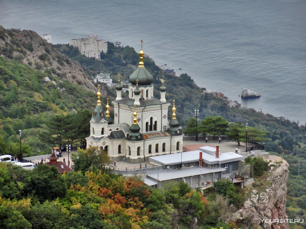 Форосская Церковь Крым снизу