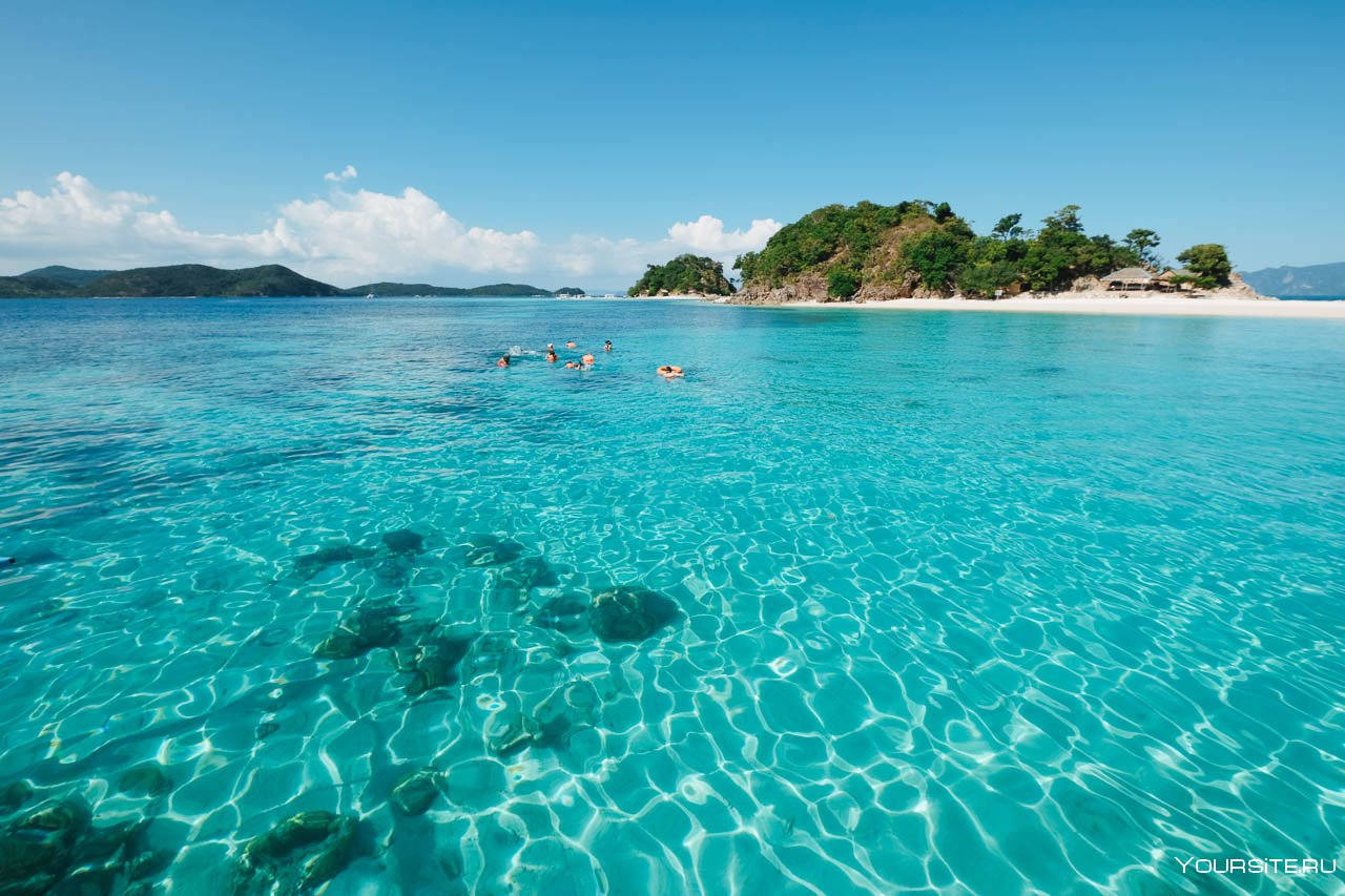 Island вода. Прозрачная вода. Прозрачная вода море. Прозрачная вода райское место. Мальдивы прозрачная вода.