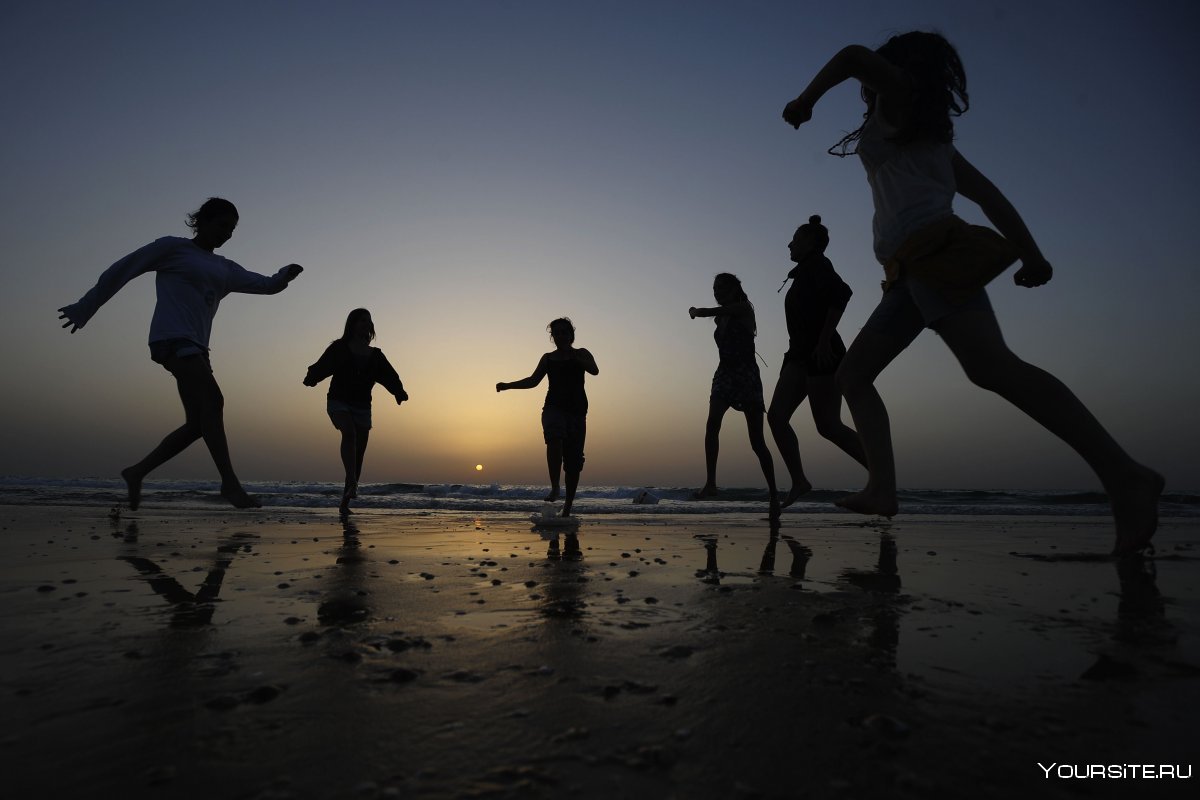 Танцы на песке