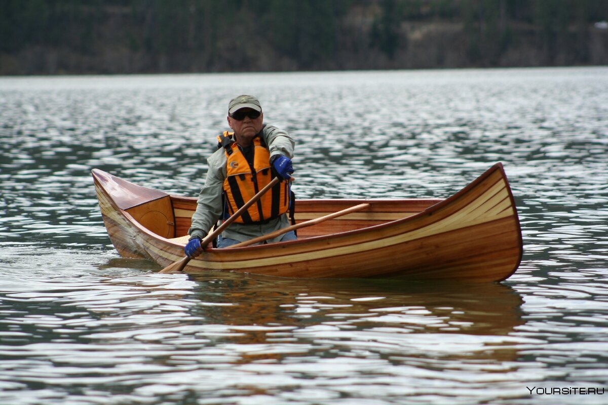 Разница Canoe and Kayak