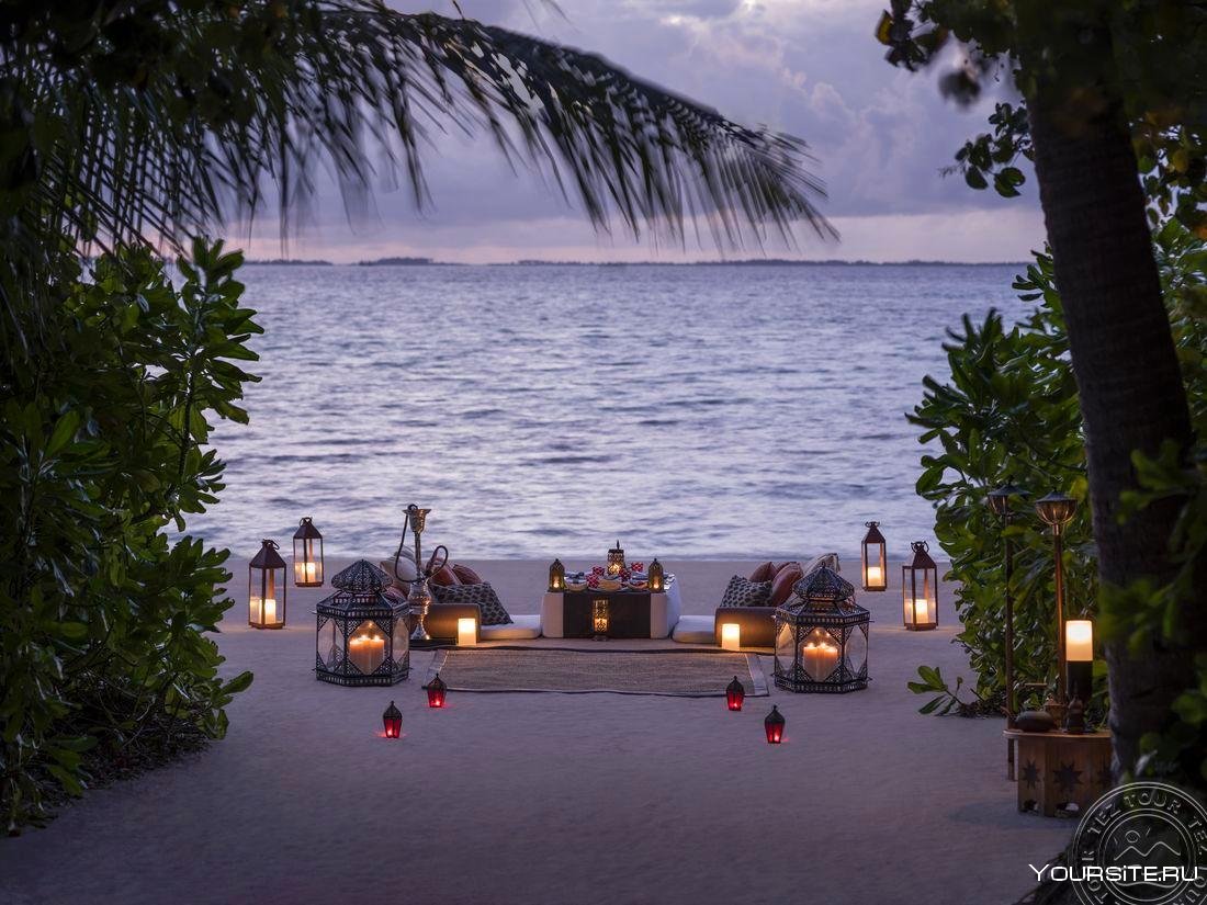 Ужин на острове Мальдивы романтика