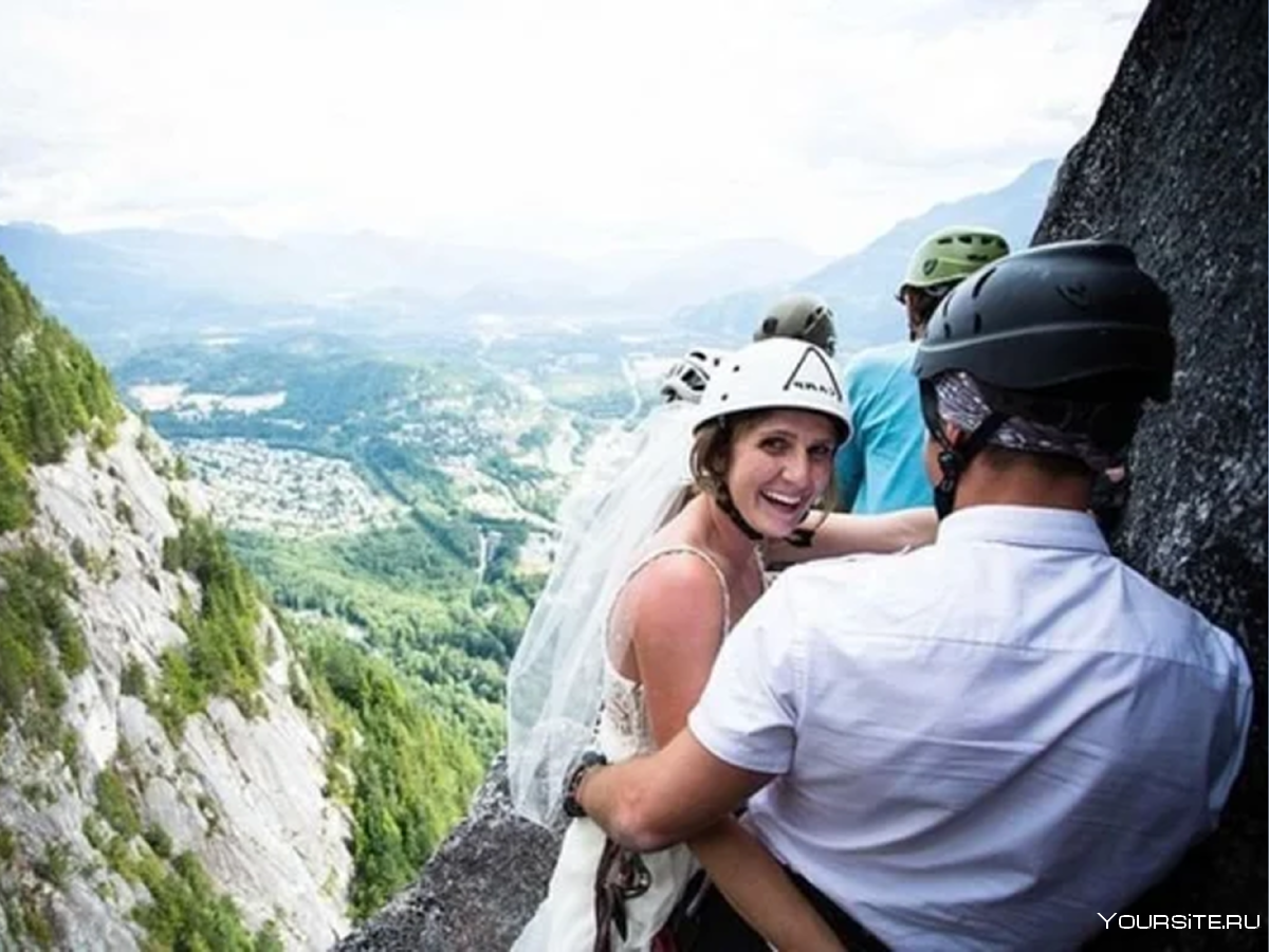 Свадьба альпинистов в горах