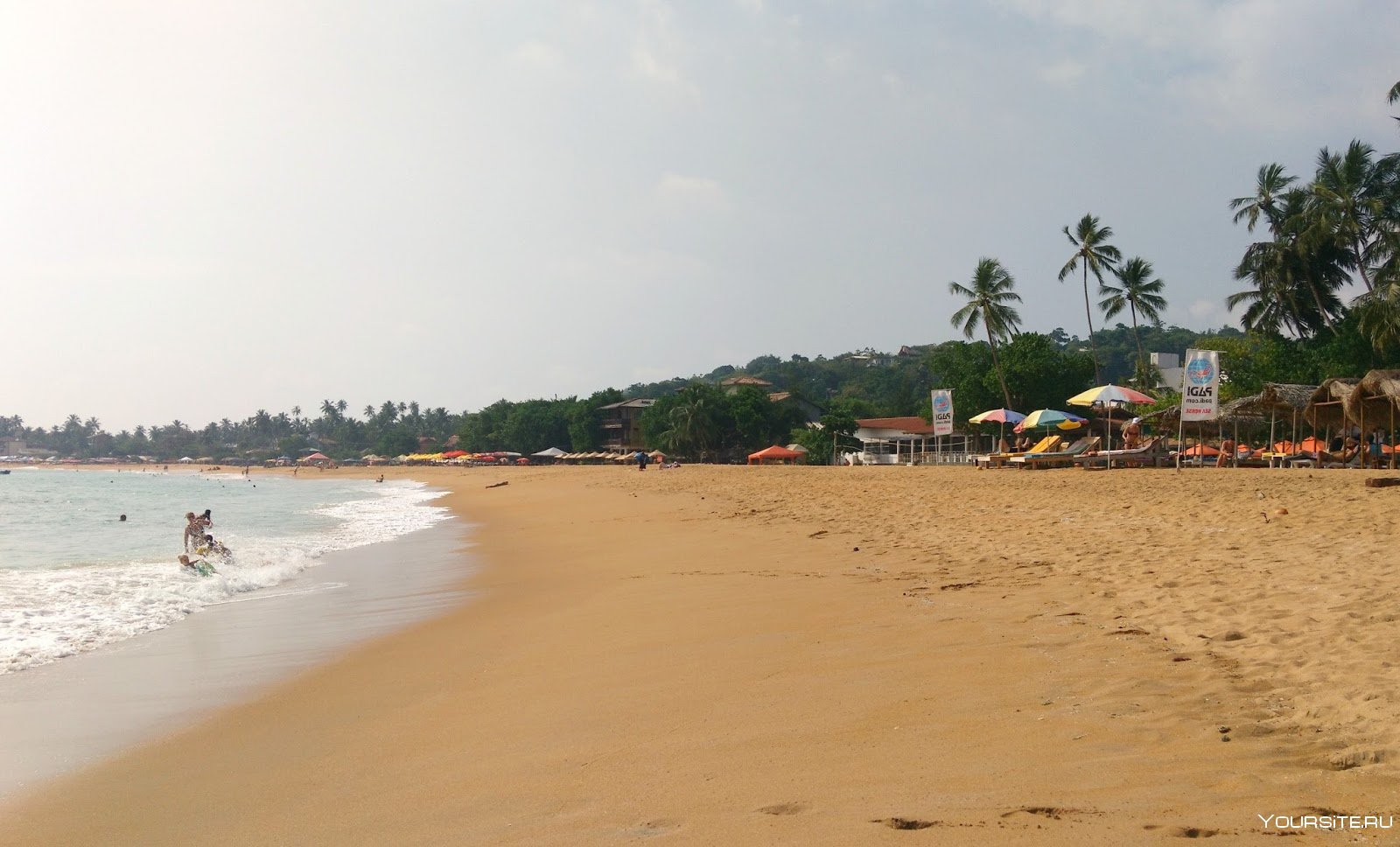 Унаватуна пляж с черепахами. Унаватуна Шри Ланка. Унаватуна Коломбо. Пляж Jungle Beach (Шри-Ланка, Унаватуна). Банана Бич Шри Ланка Унаватуна.