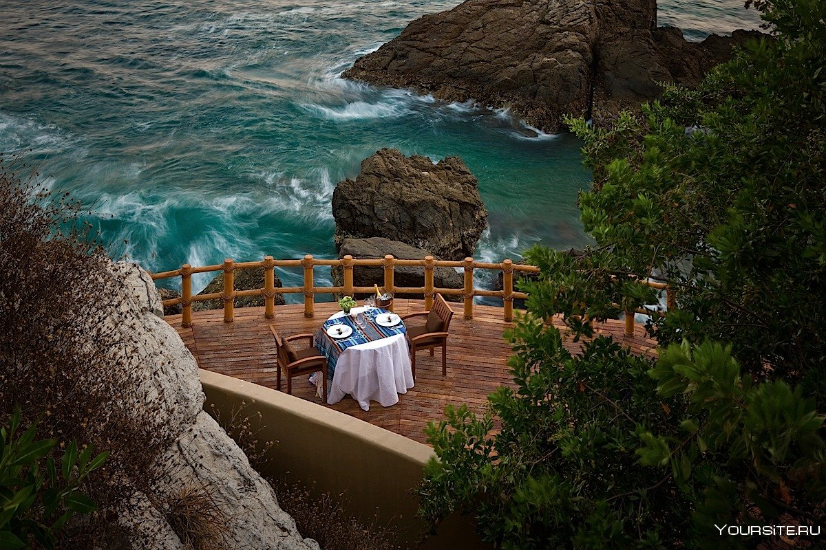 Ресторан на берегу океана
