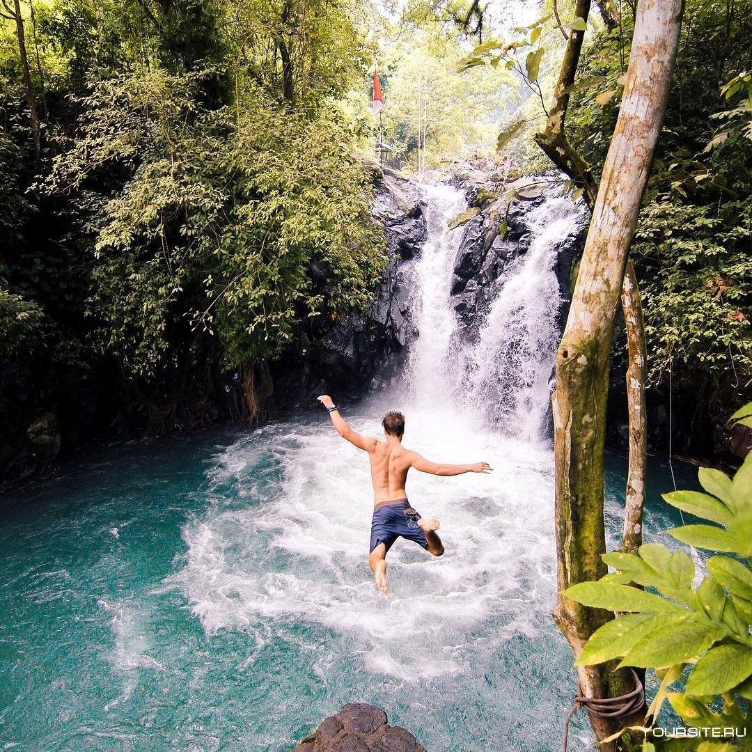 Катуламбо водопад Бали