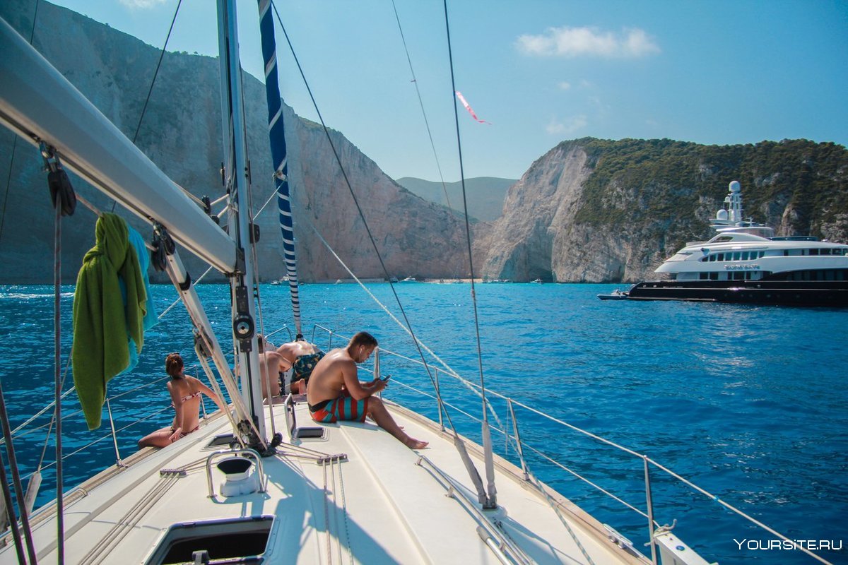 Путешествие на парусной яхте