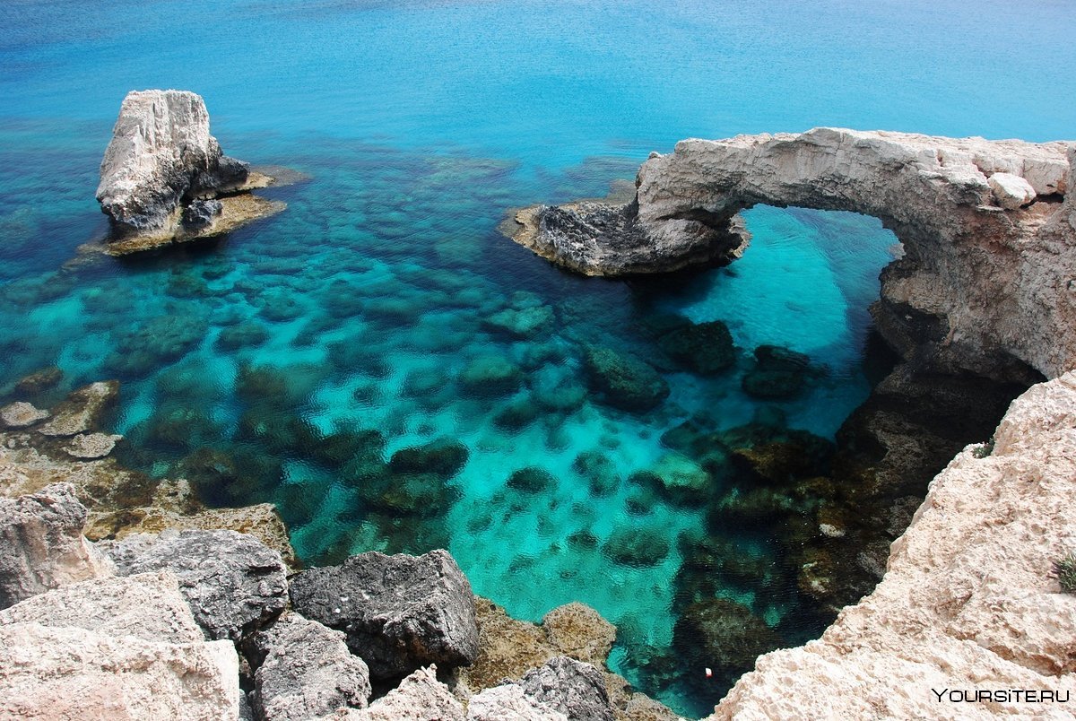Бухта голубая Лагуна Кипр