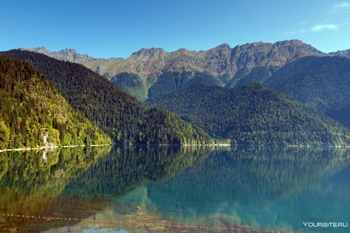 Озеро Рица Абхазия октябрь