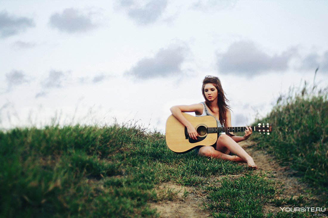 Фотосессия с гитарой девушка