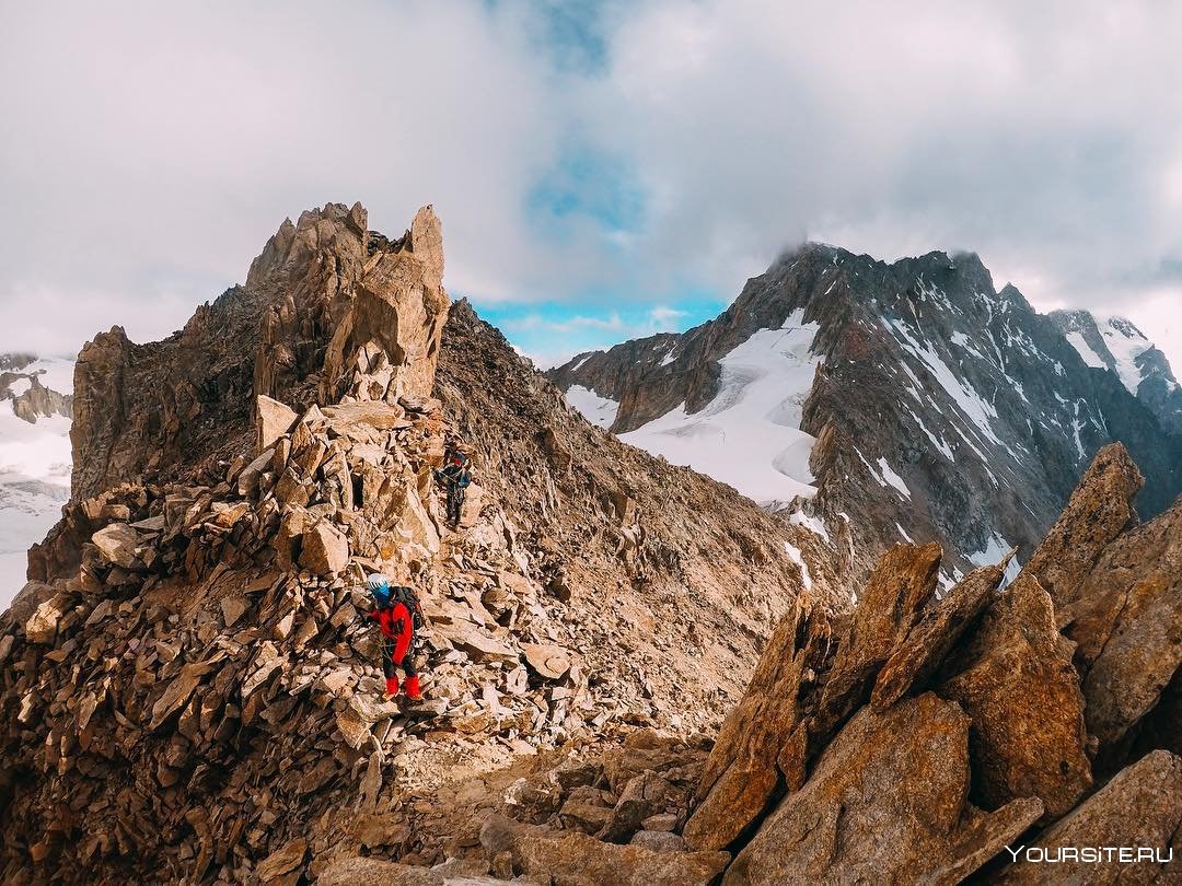 Природа горы альпинисты