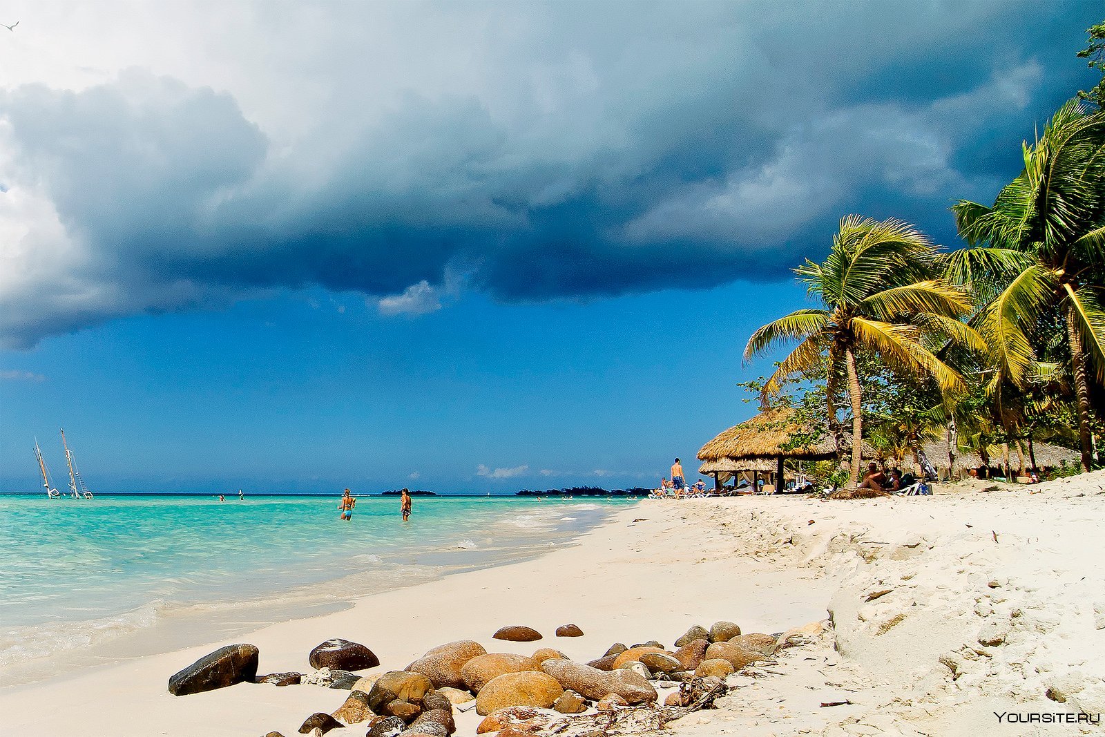 Island beach 2. Ямайка климат. Остров Ямайка. Пляж Негрил Ямайка. Ямайка природа.