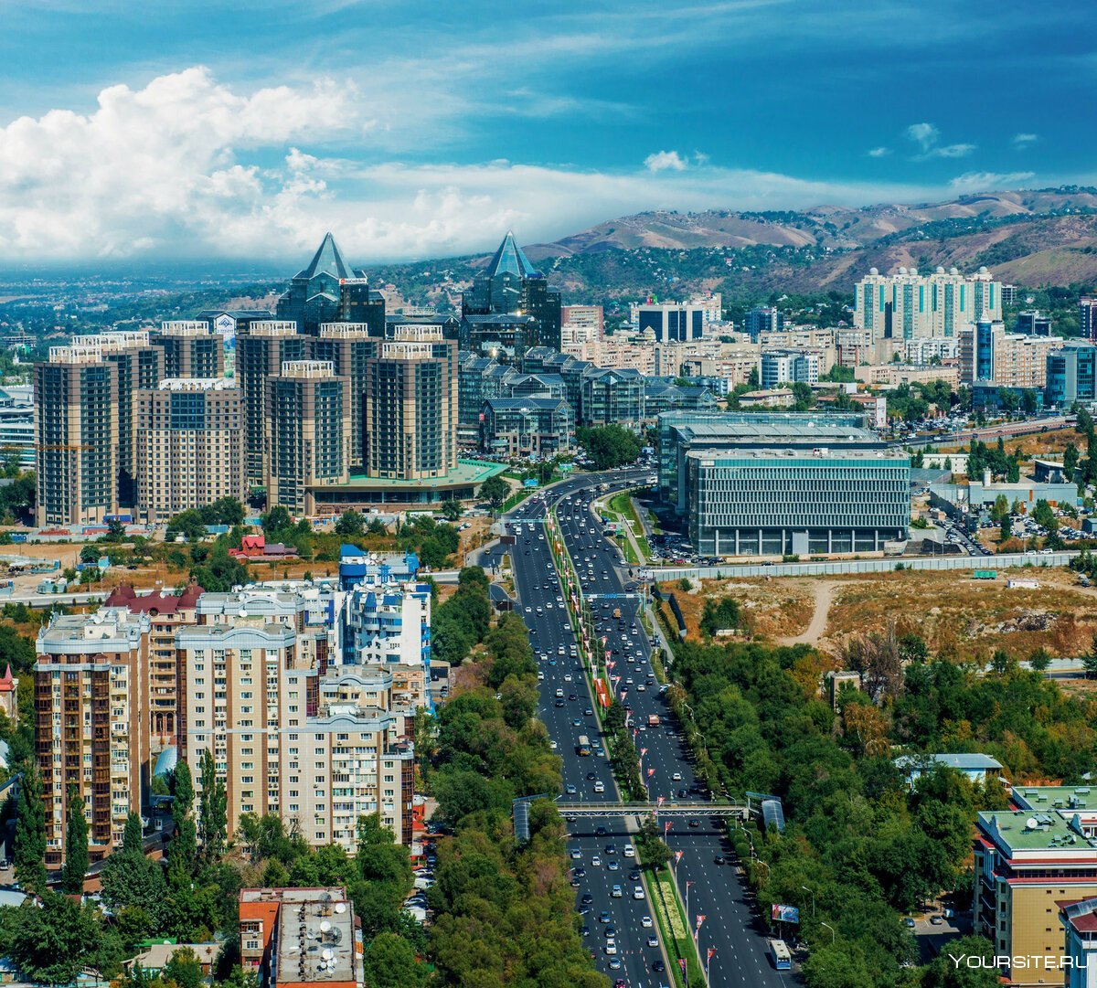Казахстан горы Алматы в городе