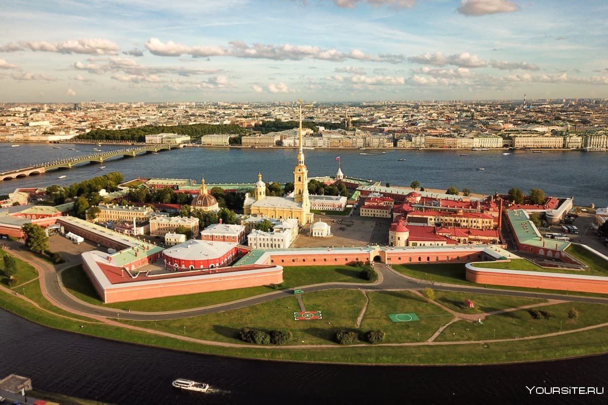 Кронверкские ворота Петропавловской крепости