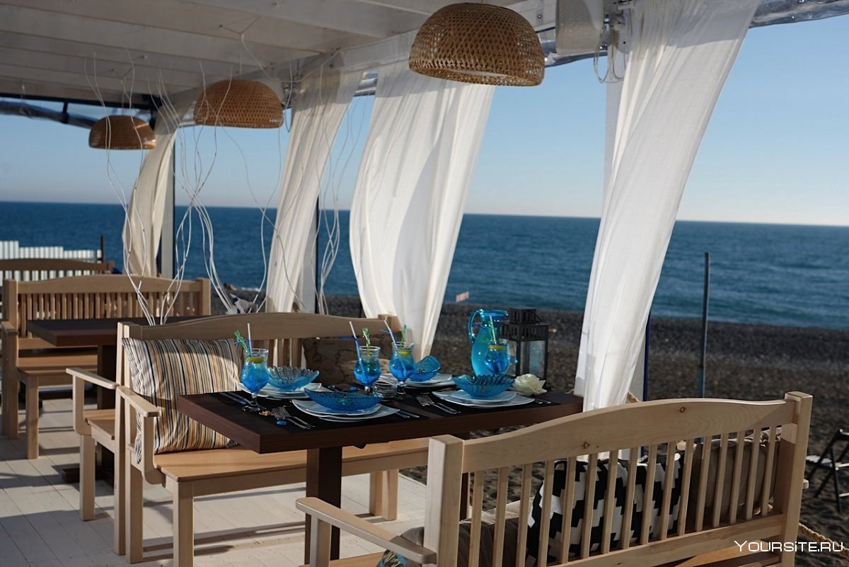 Ресторан у моря
