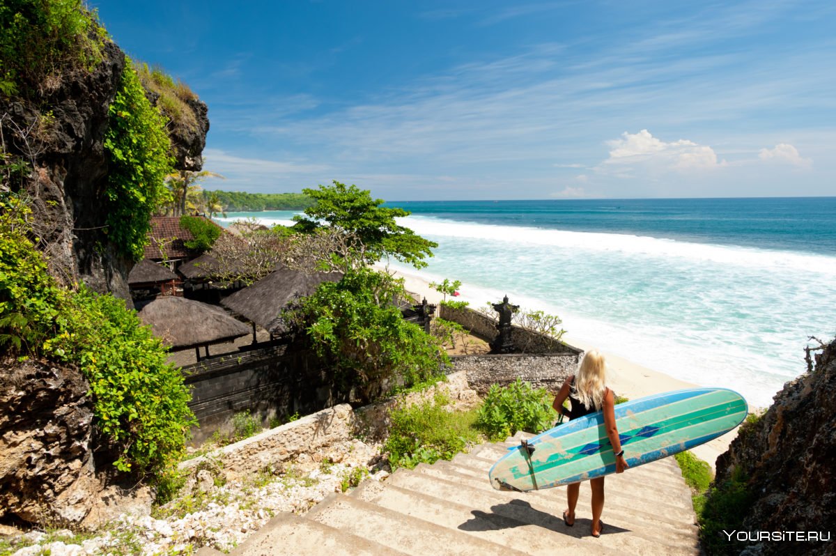 Бали (остров в малайском архипелаге) серфинг