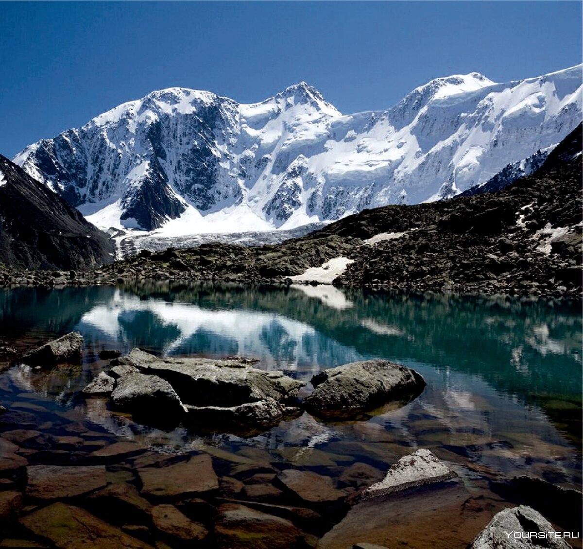 Гора Белуха горный Алтай фото