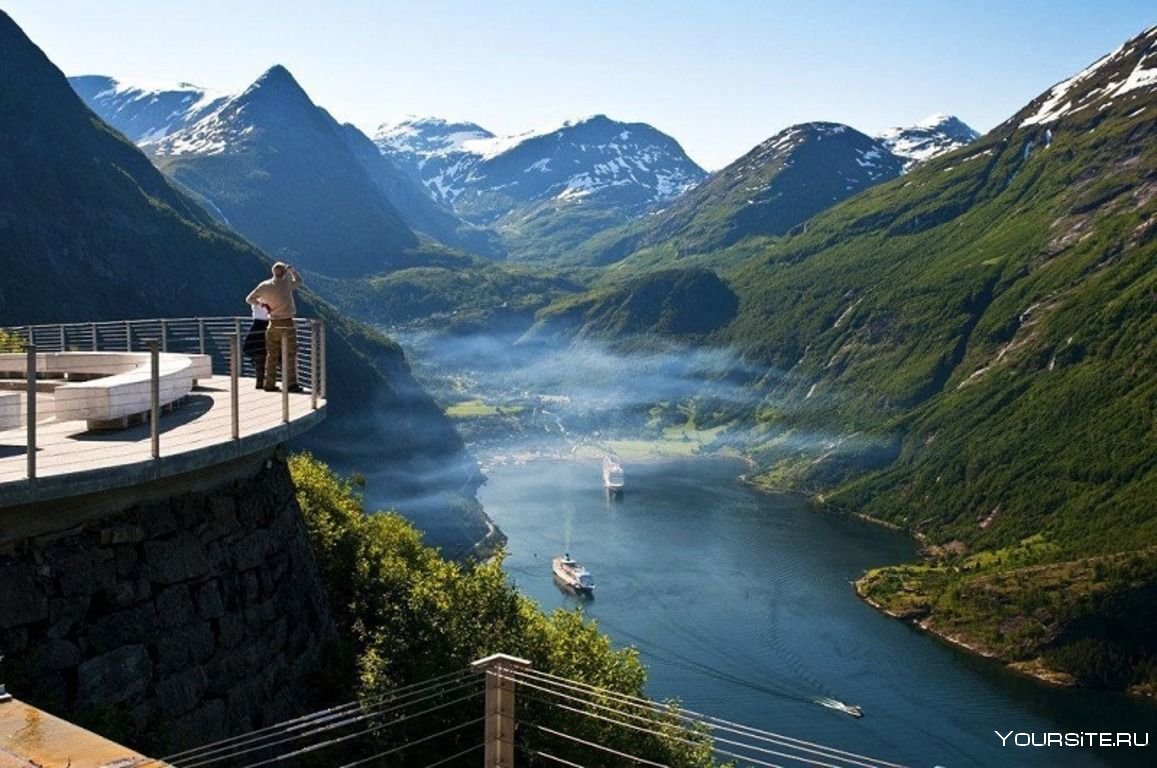 Водопад семь сестер в Норвегии Гейрангер-Фьорд