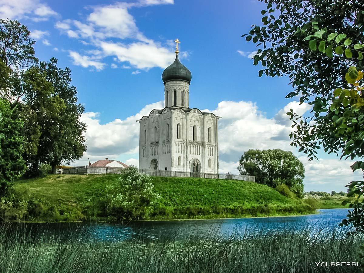 Храм Покрова на Нерли в Киеве