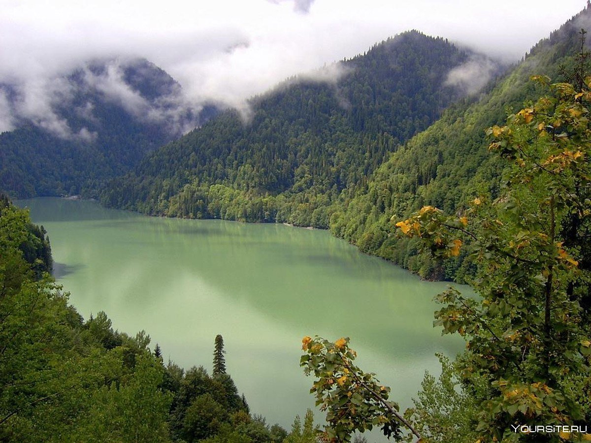 Озеро Рица Пицунда Абхазия