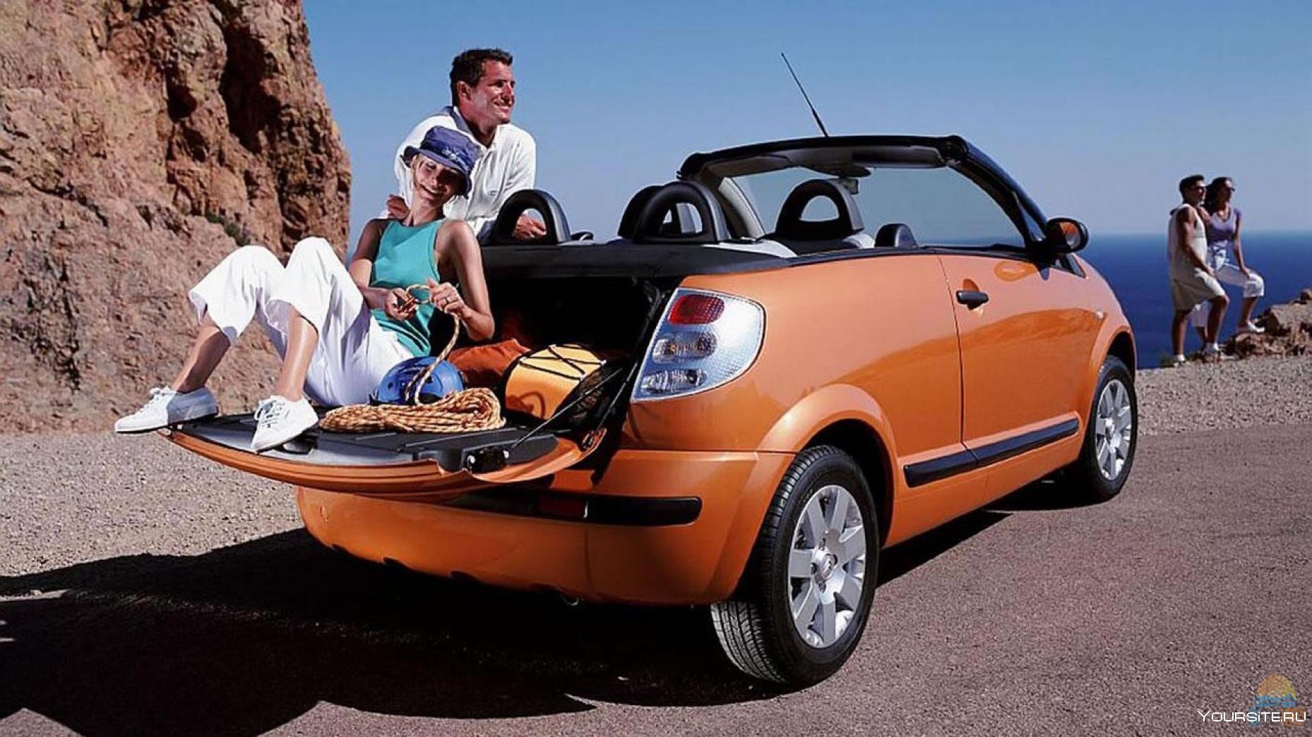Аренда легковых машин. C3 Pluriel Mini Cooper. Путешествие на машине. Авто для путешествий. Автомобильный туризм.