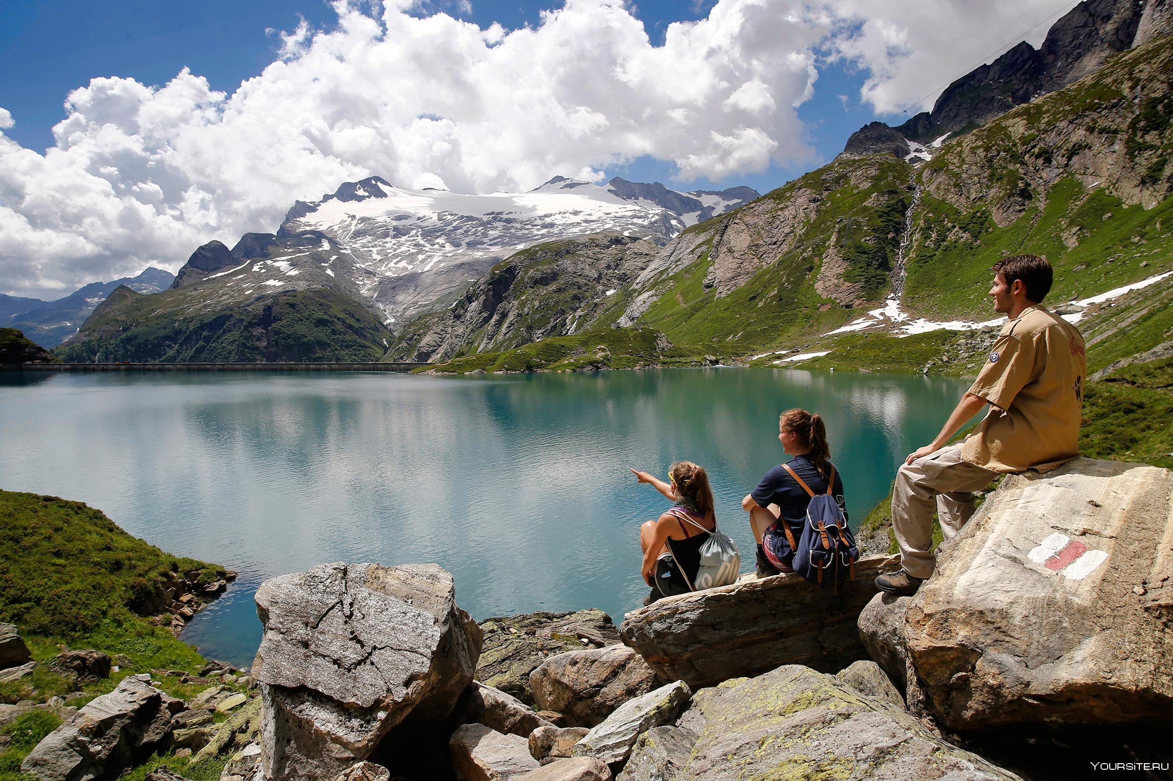 Рекреационные программы. Туристы в Швейцарии. Этнотуризм Швейцарии. Швейцария туризм. Познавательный туризм в Швейцарии.