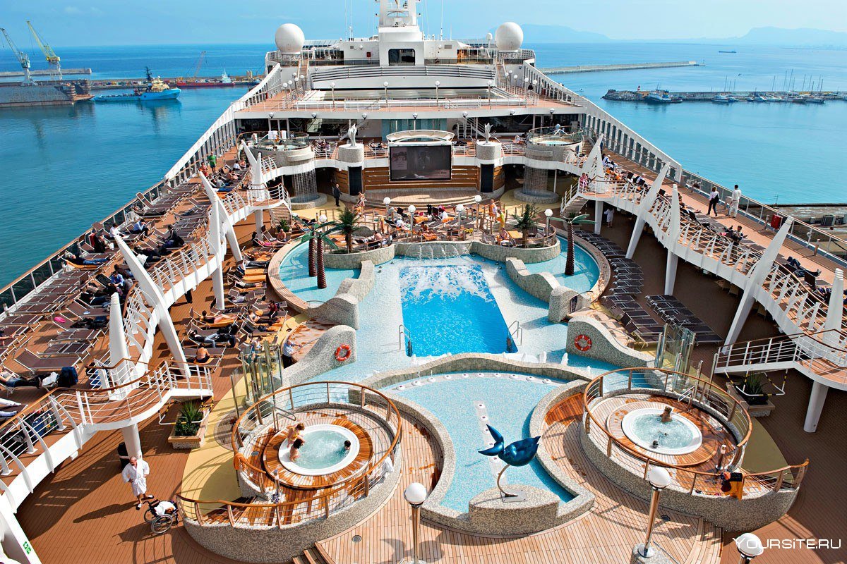 Лайнер MSC Fantasia