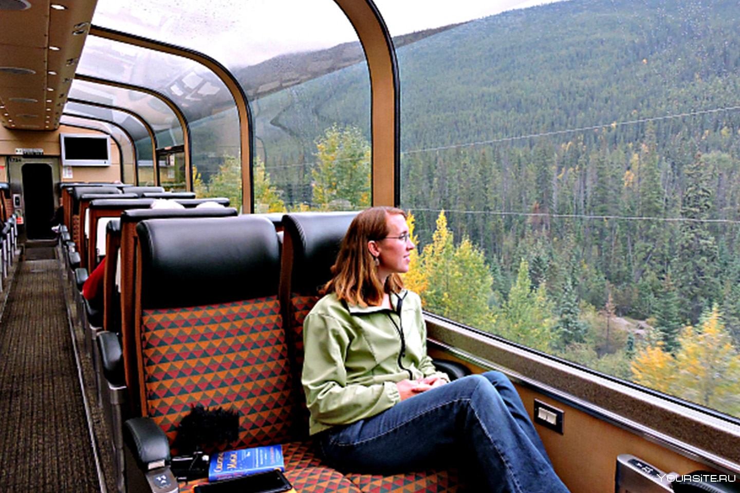Туристическая поездка на поезде