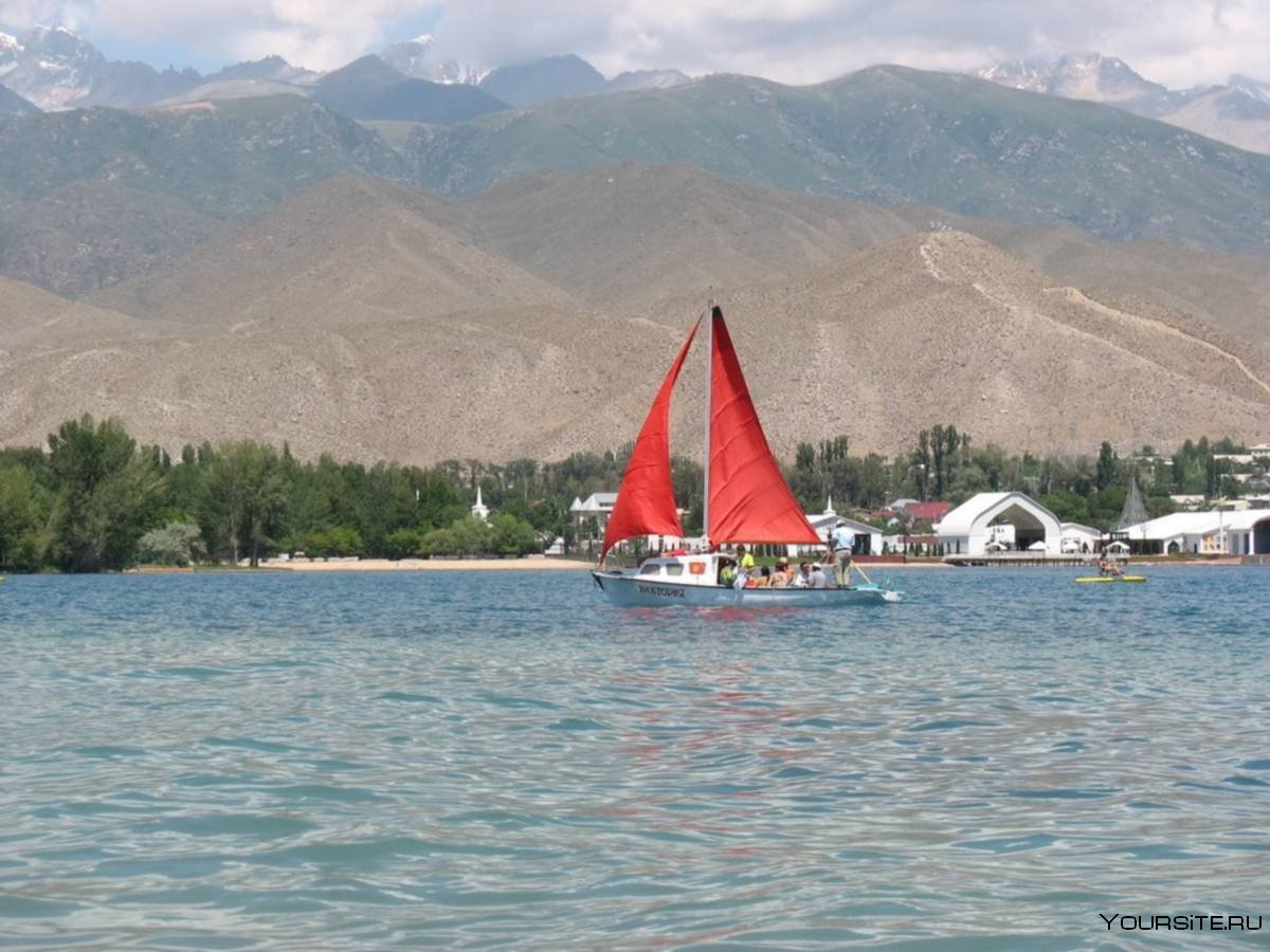 Кыргызстан озеро Иссык-Куль Чолпон Ата