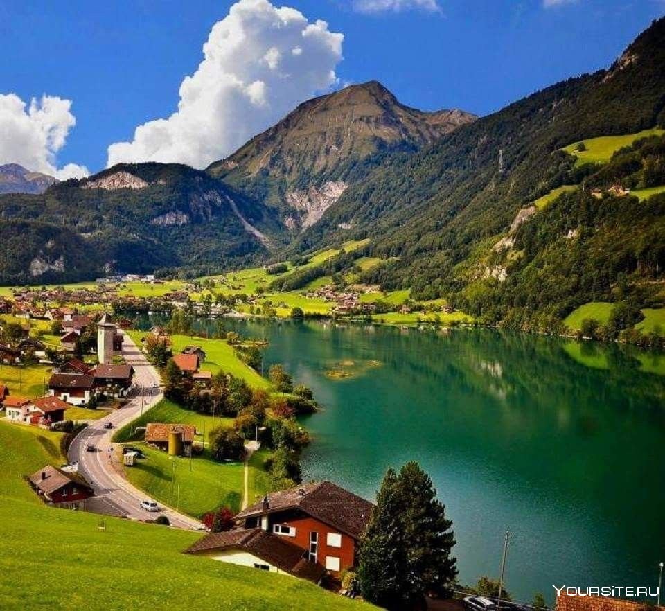 Interlaken Швейцария зеленые