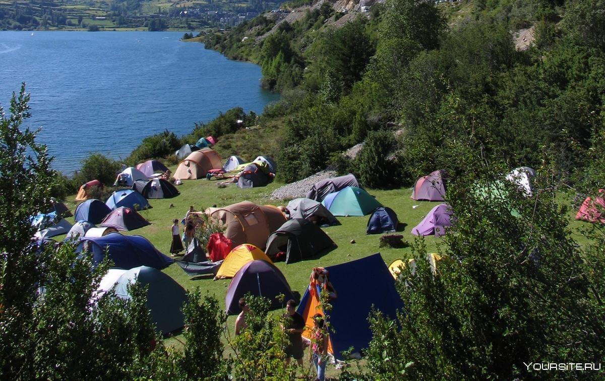 Палаточный лагерь в Крыму