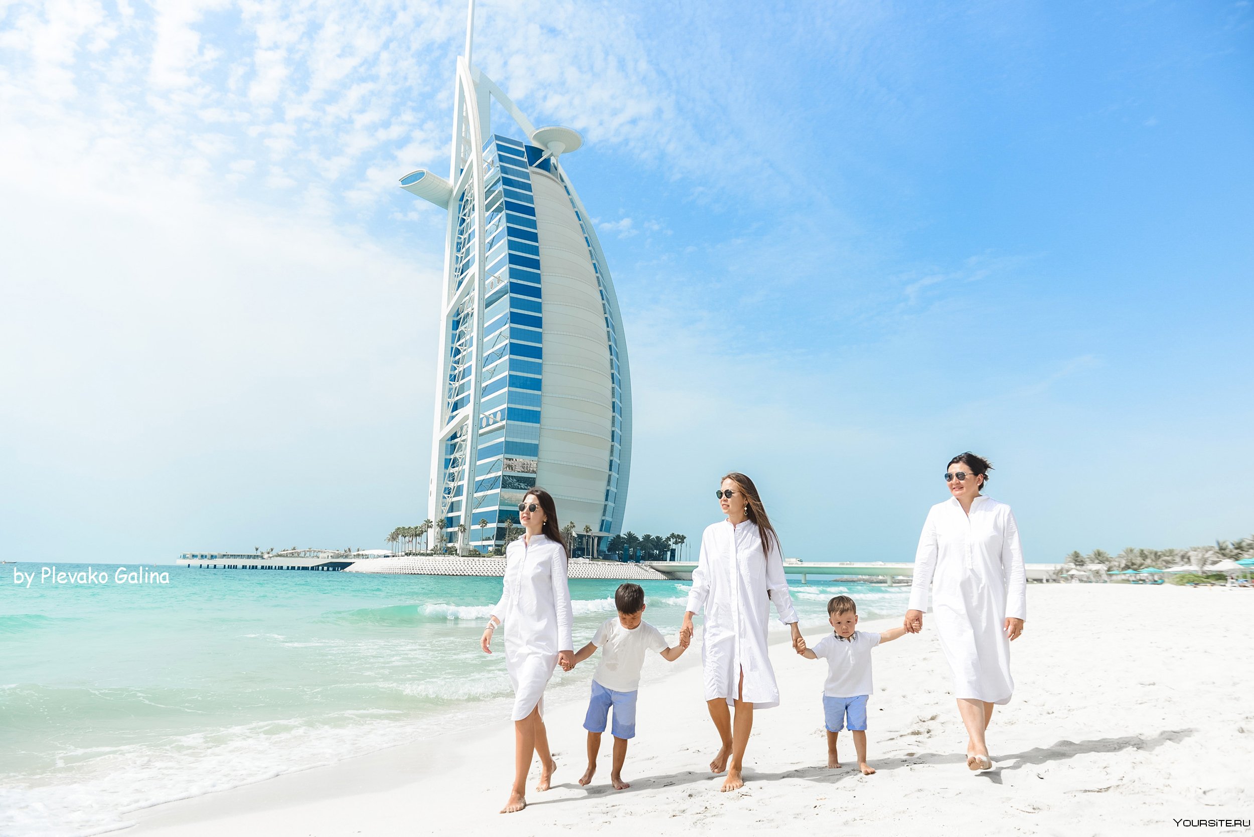 Поездка в дубай на двоих. Путешествие в ОАЭ Дубай. Путешествие в Дубай с семьей. Семья в Дубае. Семья в Эмиратах.