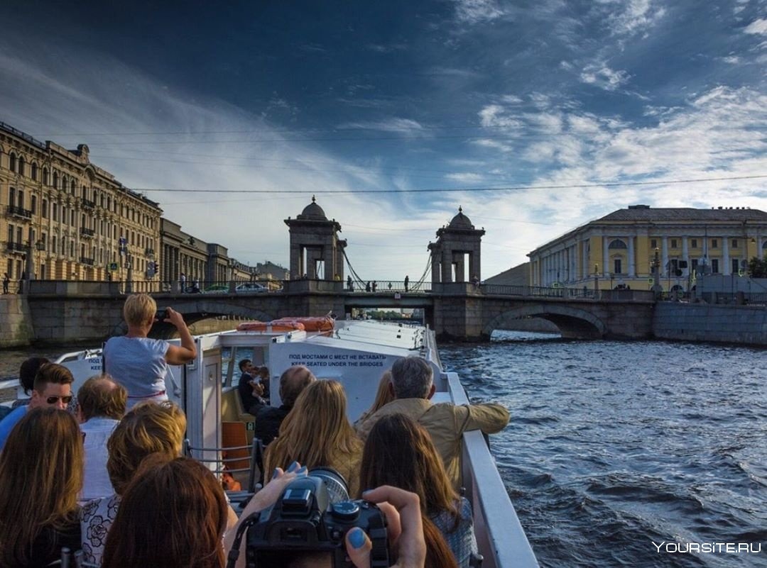 Прогулки по рекам и каналам Санкт-Петербурга Гладиатор