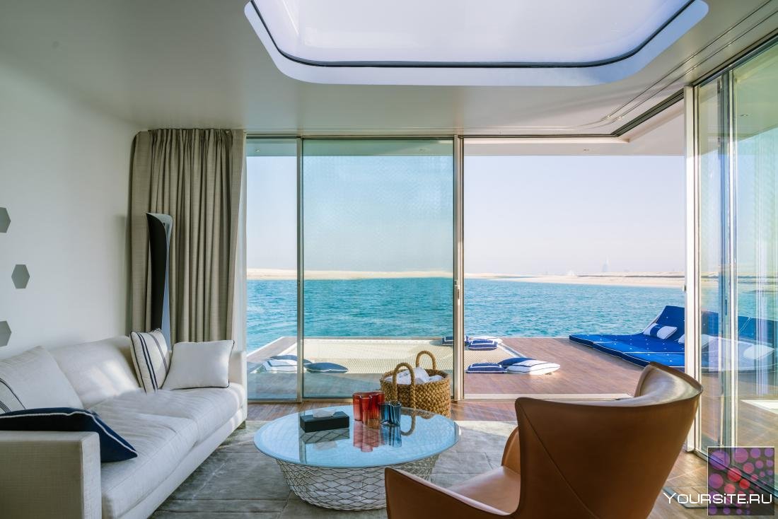 Вид с балкона на море Дубай