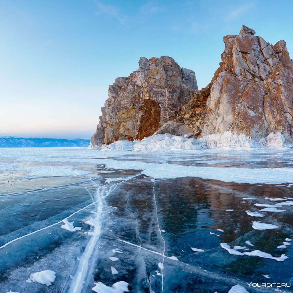 Йога на льду Байкала