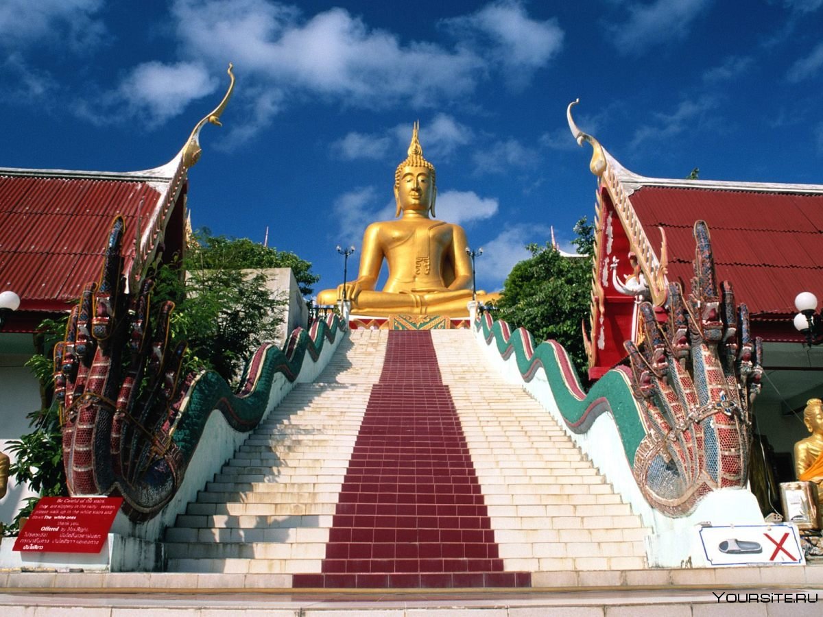 Золотой Будда в Паттайе