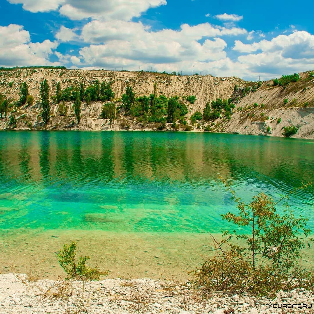 Голубое озеро в Крыму Бахчисарай
