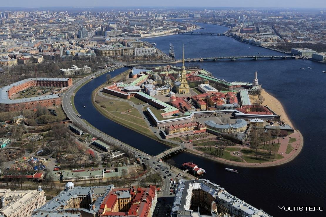 Петропавловская крепость в Санкт-Петербурге вид сверху