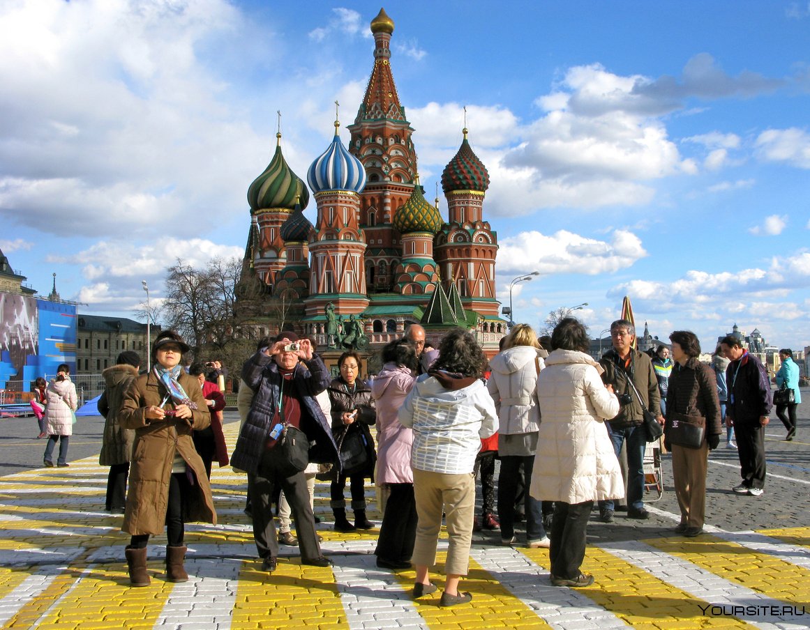 Туристы на красной площади