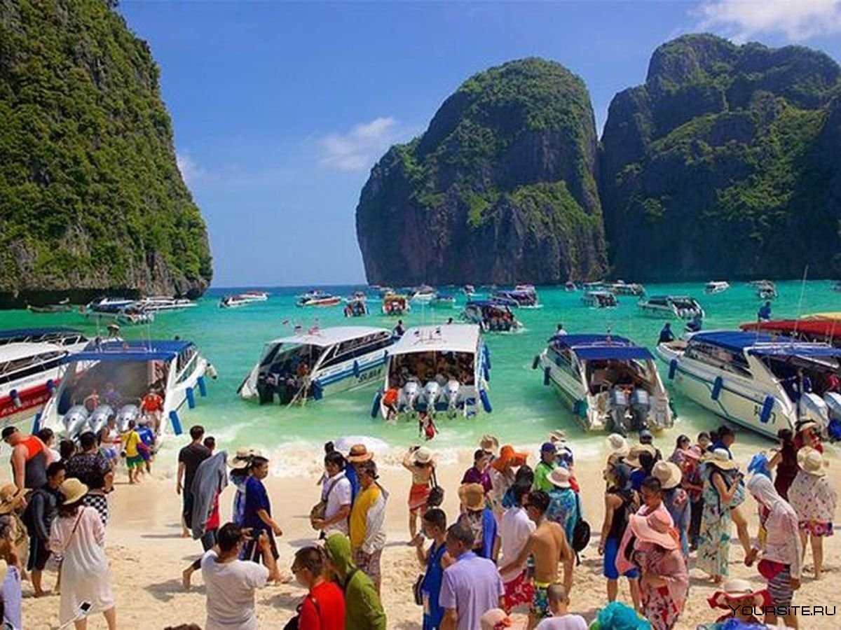 Правила тайланда. Пляж Майя Бэй Таиланд. Пхи Пхи туристы. Пхи Пхи пляж ди Каприо. Пхи-Пхи Таиланд дискотека.