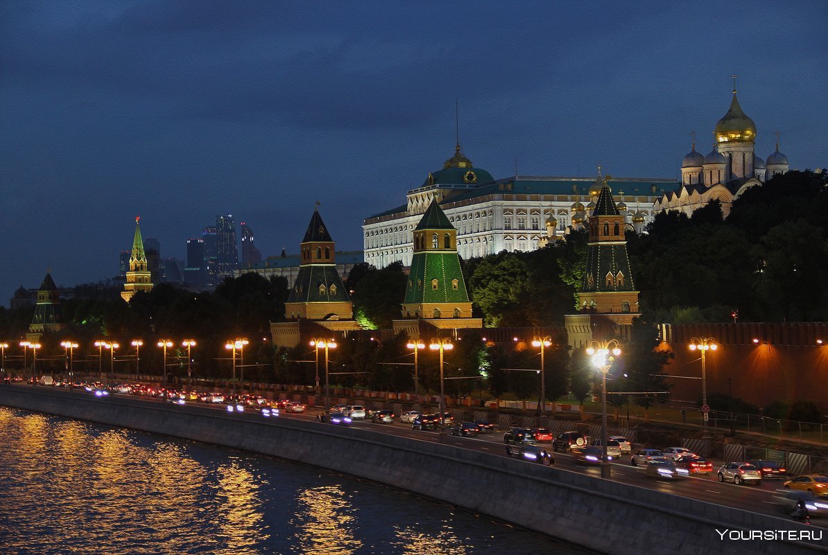 Вид на Кремль с Москворецкой набережной