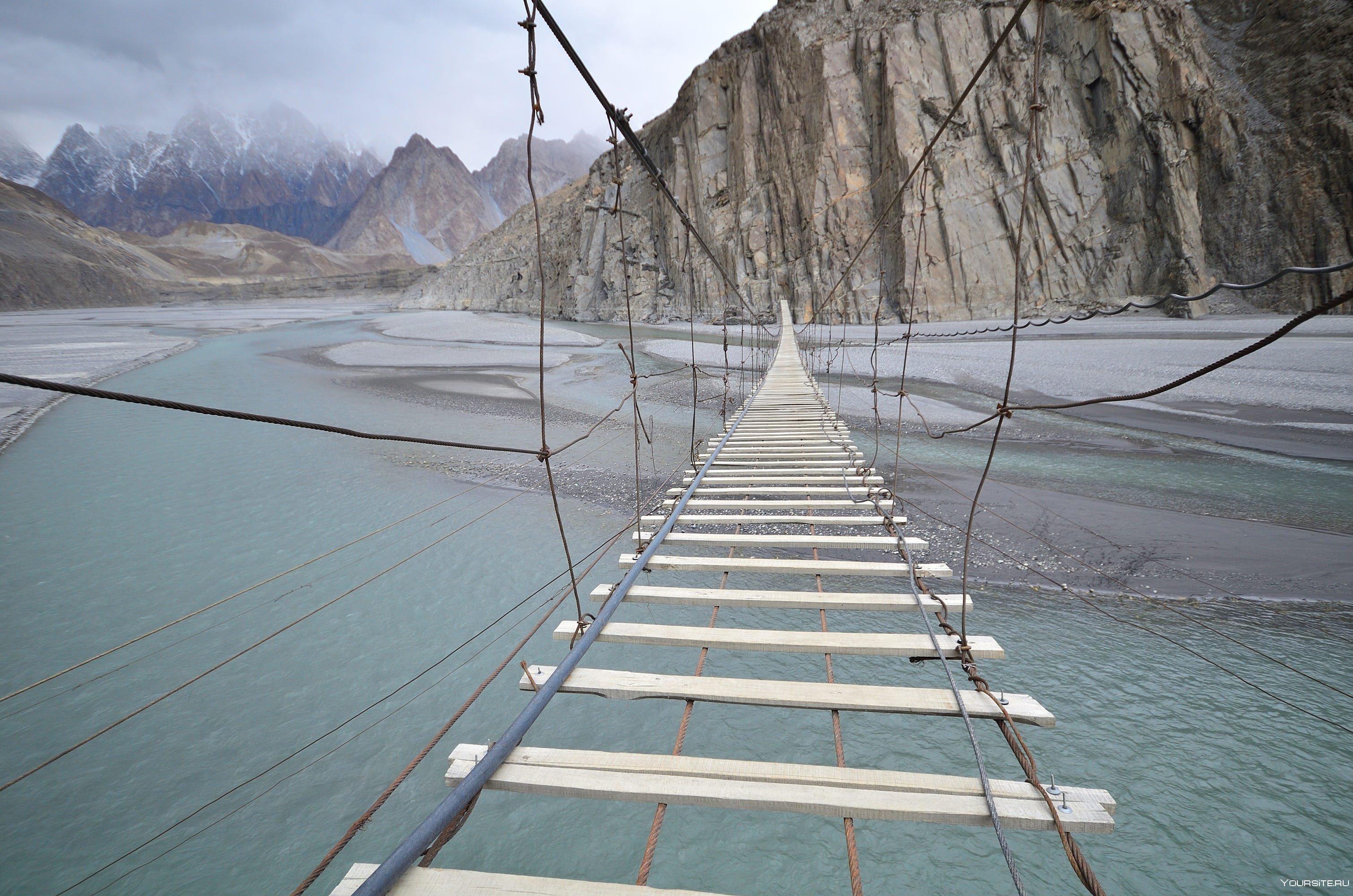 Мост «Хуссаини», Пакистан — самый опасный висячий мост в мире
