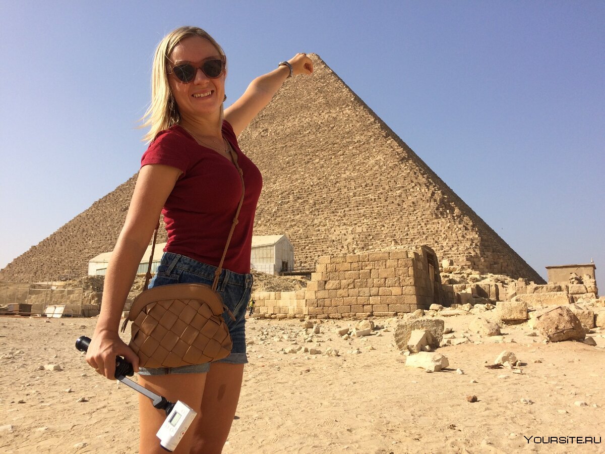 Блондинка в Египте