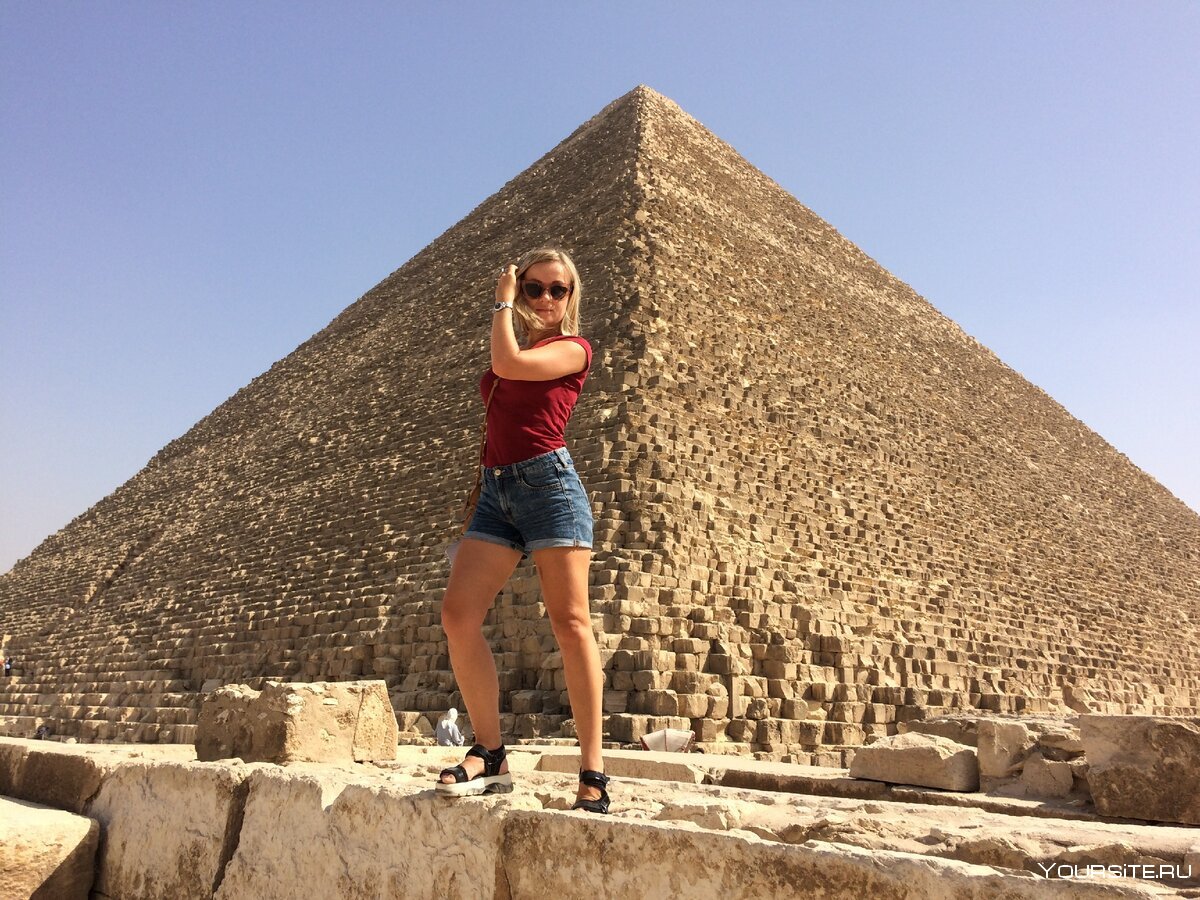 Анжелика Миррай пирамида