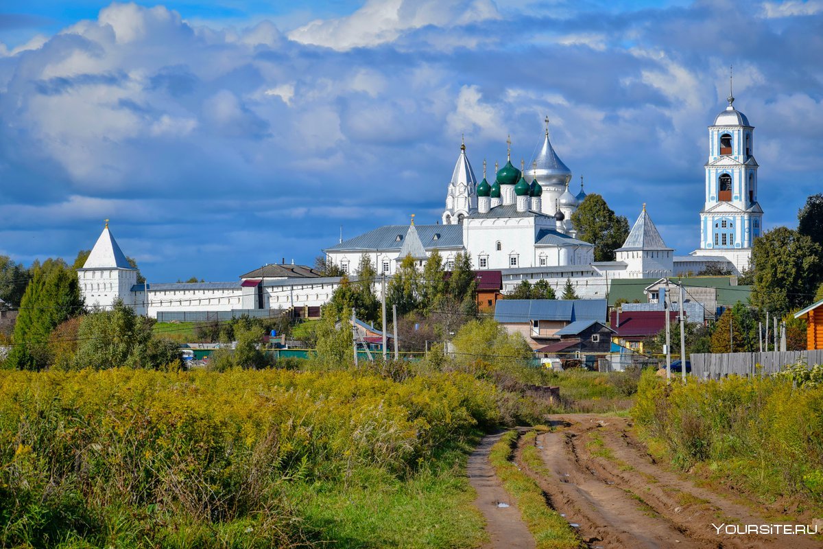 Переславль Залесский монастырь на озере