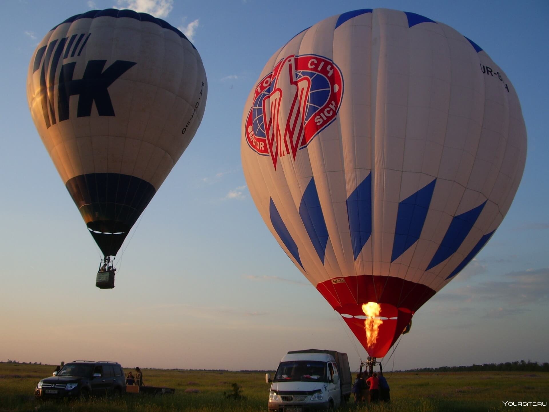 Компания воздушный шар. Аэростат Каппадокия. Воздушный шар с корзиной. Полет на воздушных шарах. Воздушные шары аэростаты.