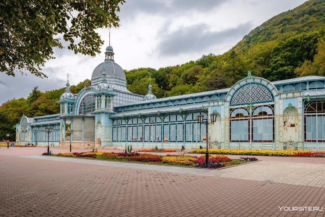 Курортный парк Железноводска Пушкинская галерея
